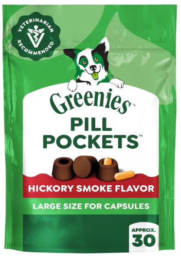 Greenies Hickory Smoke pill pockets representing low phosphorus pill pockets for kidney disease